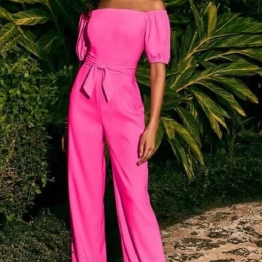 Lilly Pulitzer Jumpsuit with belt, never worn!!
